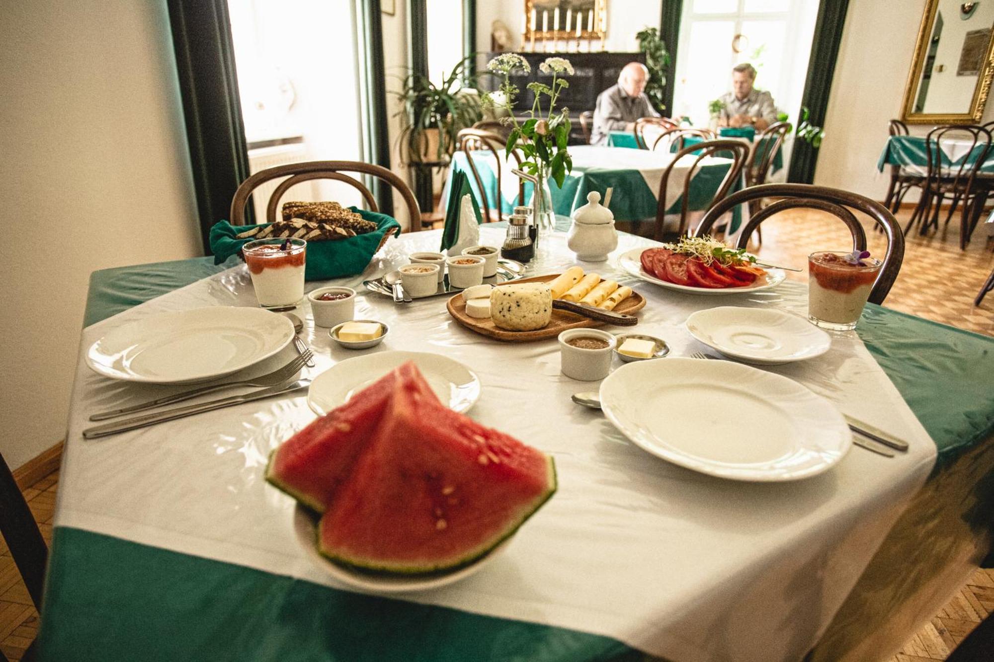 Hotel Lesny Dwor W Gorach Sowich Woliborz Esterno foto